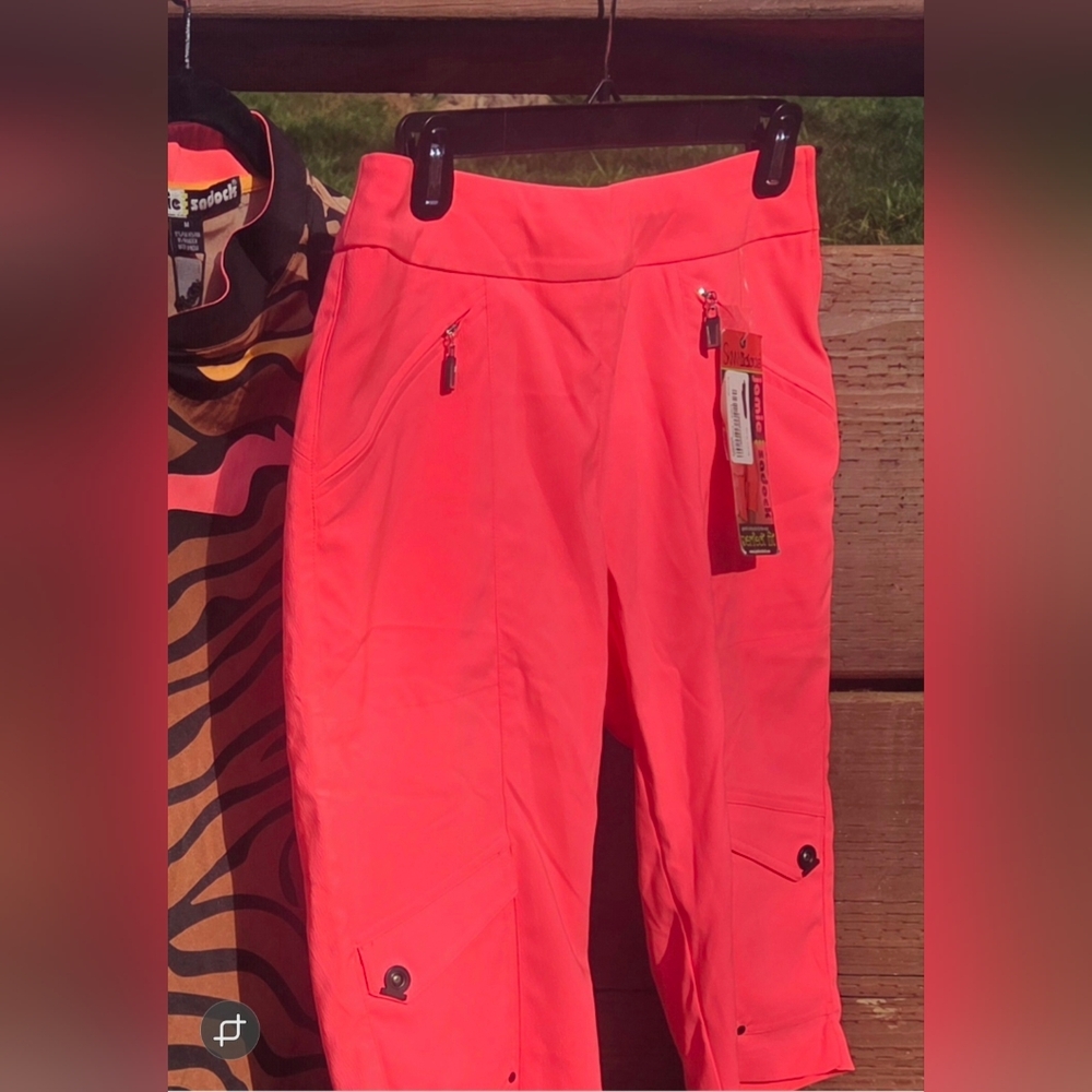 Women's Jamie Sadlock Vibrant Pink Capris Size 6